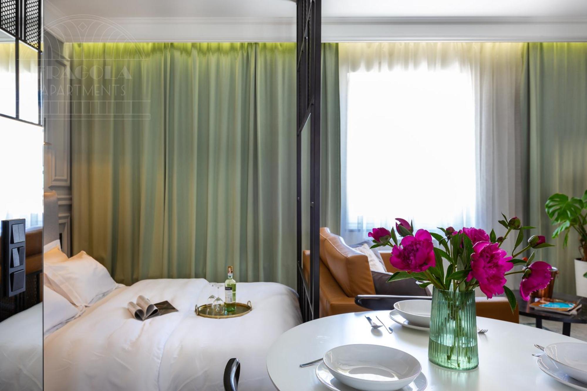 Feminine Studio Fragola Apartments Krakow Ngoại thất bức ảnh